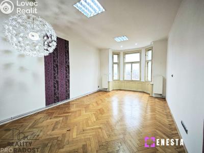 Pronájem bytu 2+1 Praha, náměstí Generála Kutlvašra č. 1