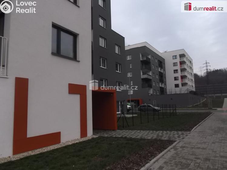 Pronájem bytu 1+KK Praha 9, Strnadových č. 17