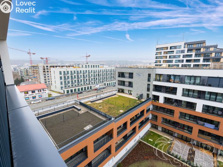 Pronájem bytu 1+KK Praha, Poděbradská 260/59 č. 4