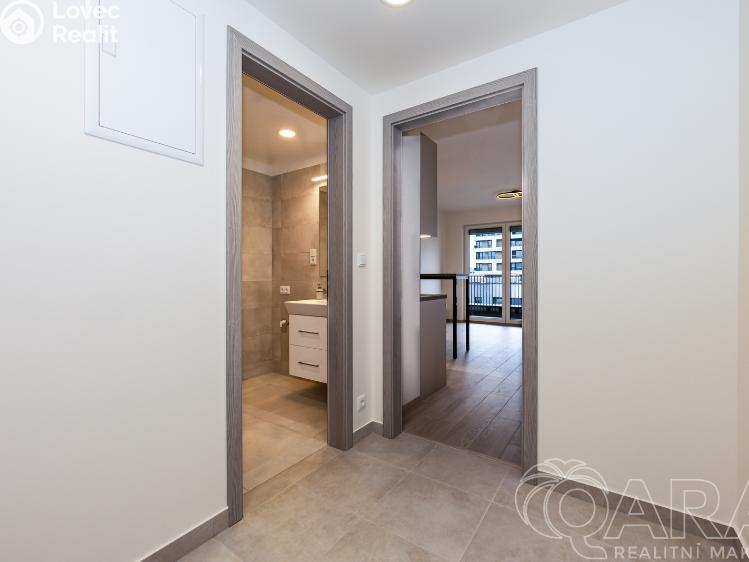 Pronájem bytu 1+KK Praha, Poděbradská 260/59 č. 10