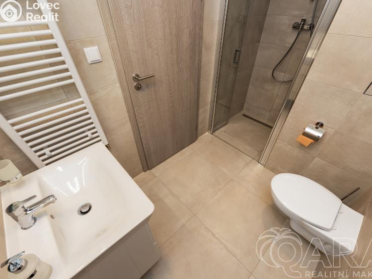 Pronájem bytu 1+KK Praha, Poděbradská 260/59 č. 11