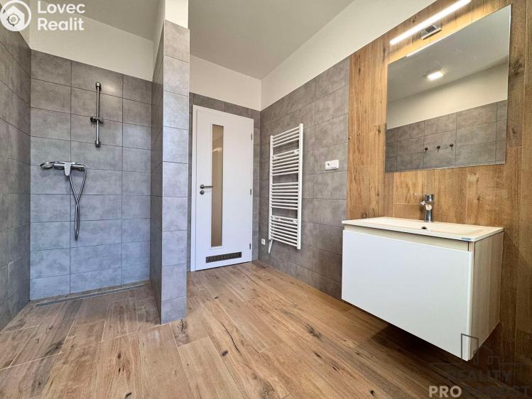 Pronájem bytu 2+KK Hodonín, Národní třída 301/26 č. 8