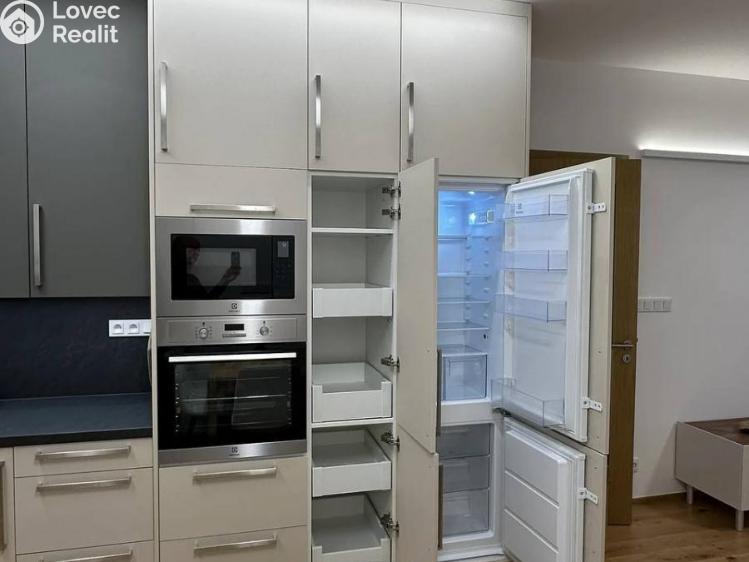 Pronájem bytu 2+KK Praha 4, Nusle, Mužíkova 1759/2 č. 8