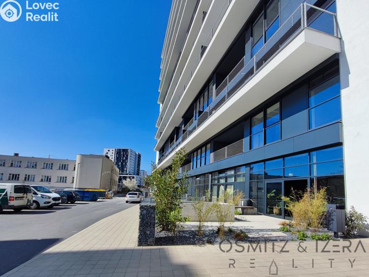 Rent apartment 2+KK Praha, Československého exilu 1888/4 č. 37