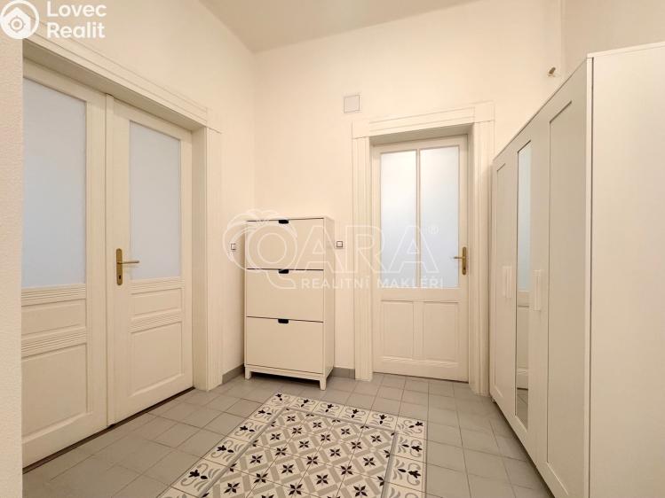 Pronájem bytu 2+1 Praha, Kolínská 1666/19 č. 14