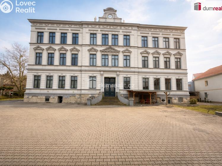 Pronájem bytu 2+KK Modlany č. 8