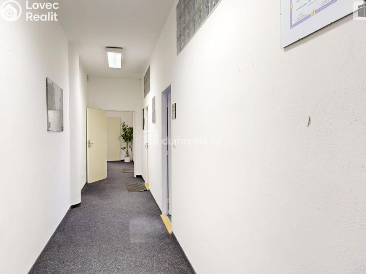 Rent commercial space Orlová, U Centrumu č. 4