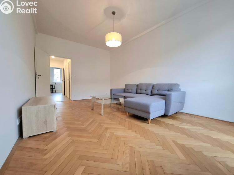 Pronájem bytu 2+1 Pardubice, Devotyho 2448 č. 9