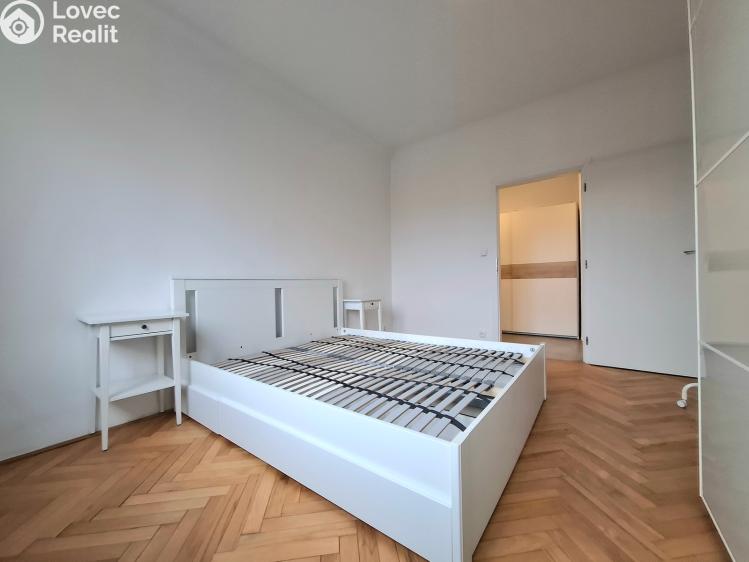 Pronájem bytu 2+1 Pardubice, Devotyho 2448 č. 11