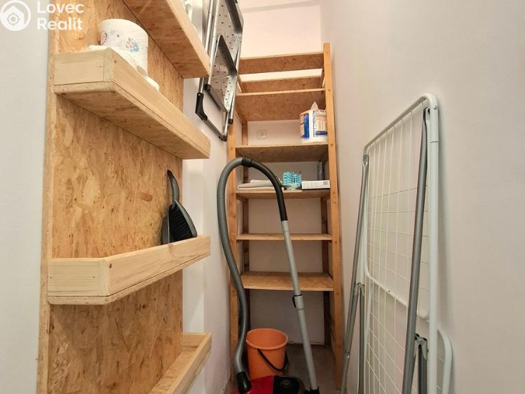 Pronájem bytu 2+1 Pardubice, Devotyho 2448 č. 18