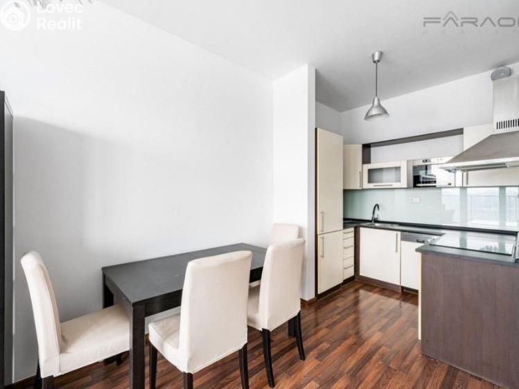 Rent apartment 2+KK Praha, Jankovcova č. 3