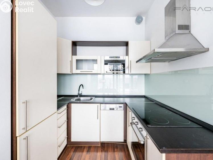 Rent apartment 2+KK Praha, Jankovcova č. 5