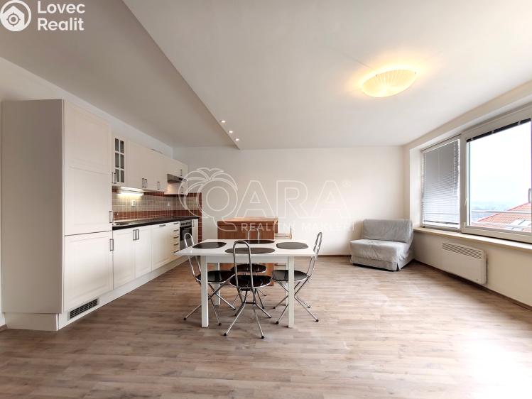 Pronájem bytu 3+KK Praha, Lindnerova 104/10 č. 4