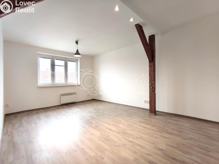 Pronájem bytu 3+KK Praha, Lindnerova 104/10 č. 20