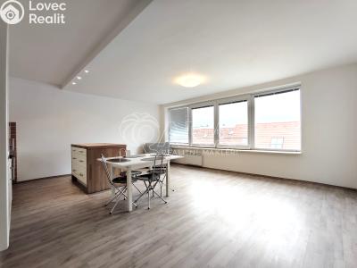 Pronájem bytu 3+KK Praha, Lindnerova č. 5