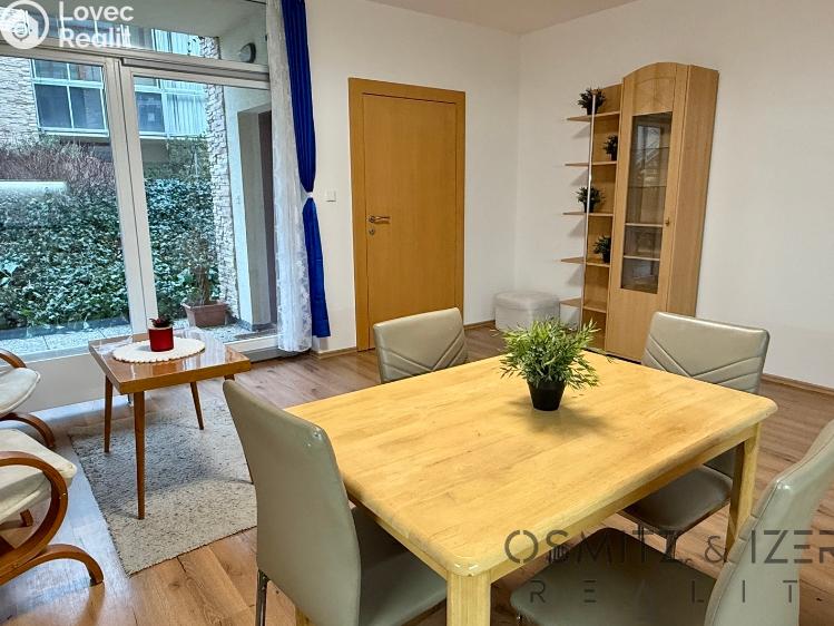 Pronájem bytu 2+KK Praha, K lesu 345/12 č. 19