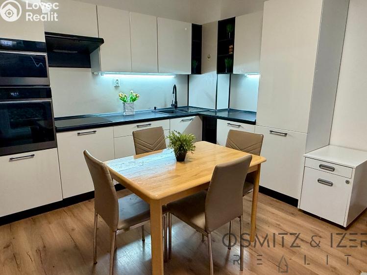 Pronájem bytu 2+KK Praha, K lesu 345/12 č. 7