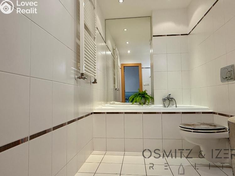 Pronájem bytu 2+KK Praha, K lesu 345/12 č. 8