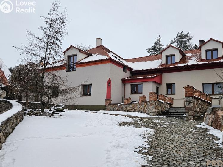 Pronájem bytu 1+KK Třebotov, Hlavní č. 10