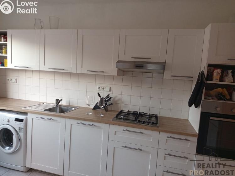 Pronájem bytu 2+1 Praha, Doudova č. 4