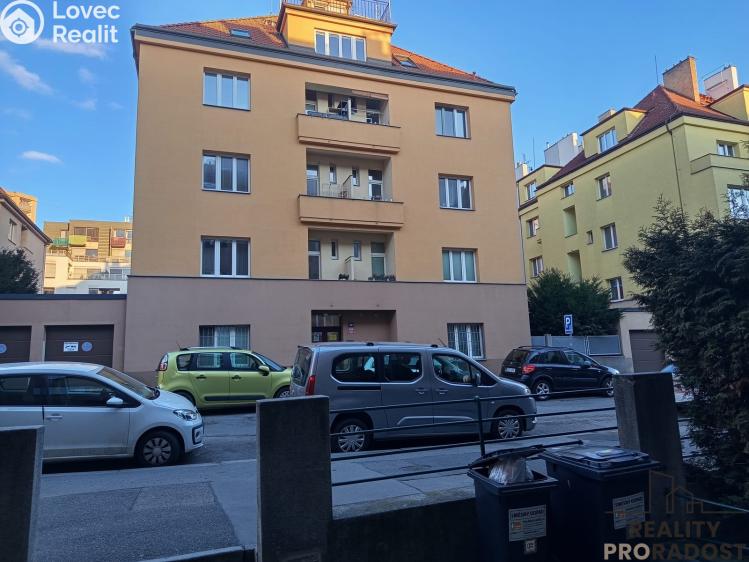 Pronájem bytu 2+1 Praha, Doudova č. 16