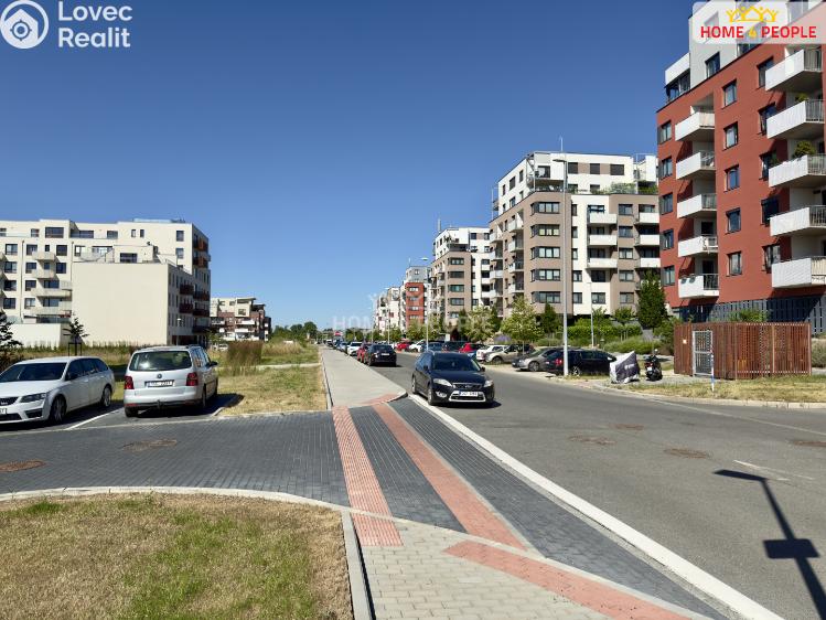 Pronájem garáže Praha-Dolní Měcholupy, Kardausova č. 5