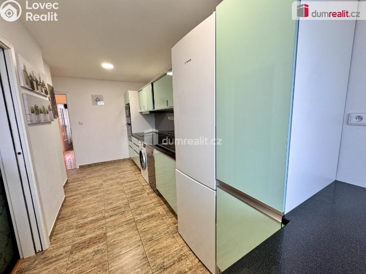 Pronájem bytu 3+1 Praha 8, Chotovická č. 8