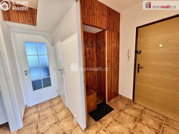 Pronájem bytu 3+1 Praha 8, Chotovická č. 11