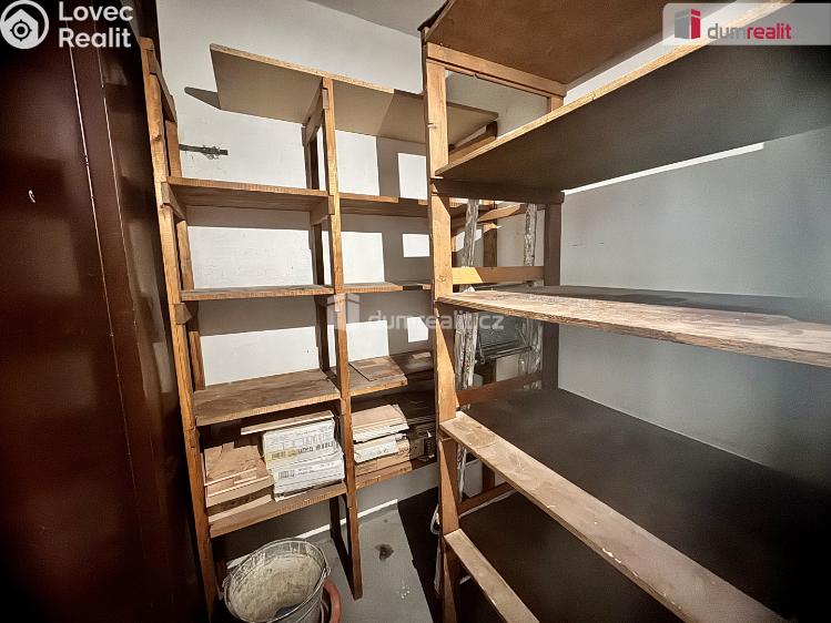 Pronájem bytu 3+1 Praha 8, Chotovická č. 12