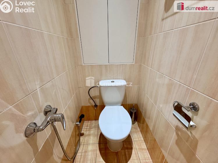 Pronájem bytu 3+1 Praha 8, Chotovická č. 15