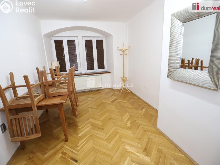 Prodej bytu 3+1 Cheb, Hradební č. 4