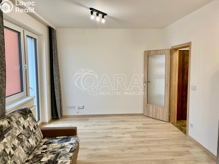 Pronájem bytu 1+KK Praha, Werichova 1145/23 č. 7