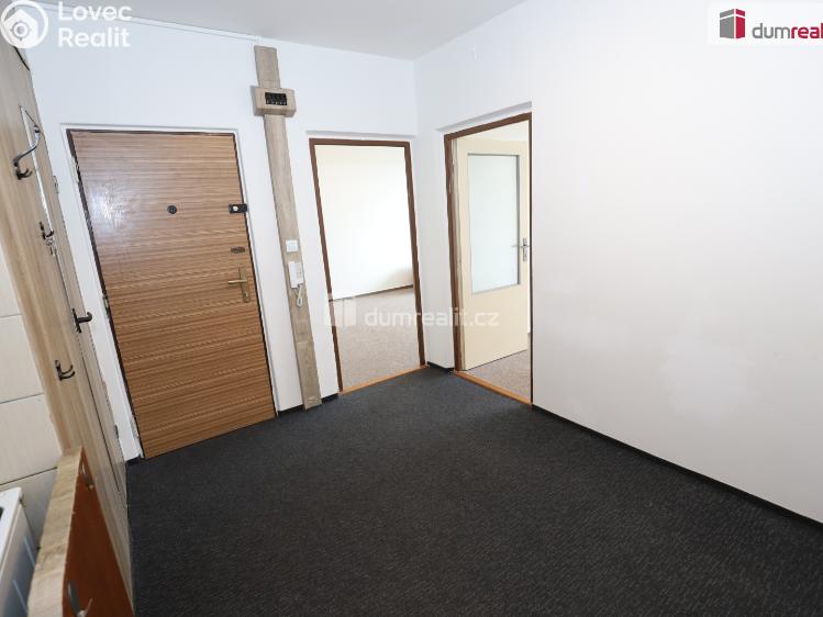 Продажа квартиры 2+1 Hroznětín, Sídliště č. 11