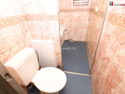 Продаж квартири 2+1 Hroznětín, Sídliště č. 15