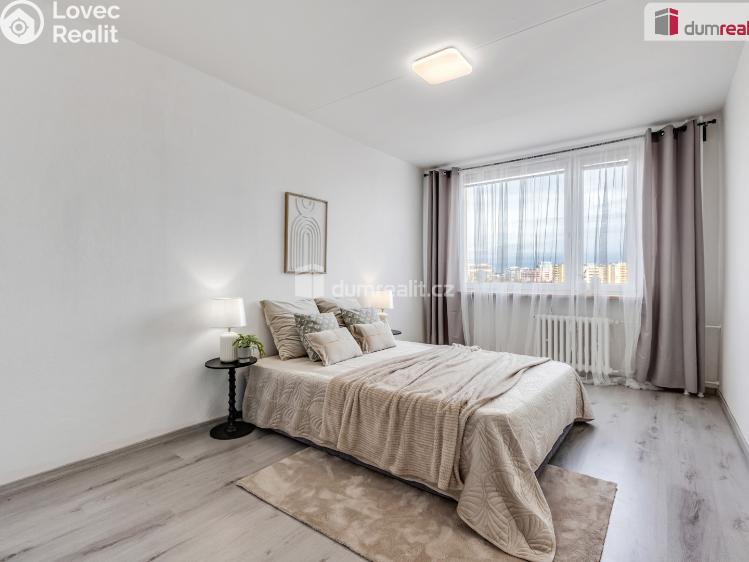 Prodej bytu 3+1 Praha 13, Zázvorkova č. 12