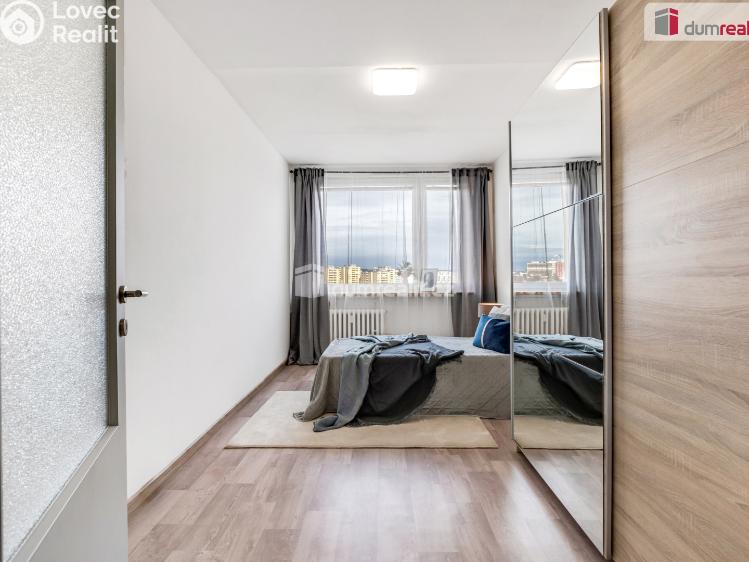 Prodej bytu 3+1 Praha 13, Zázvorkova č. 13