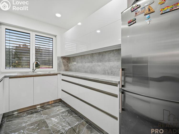 Продаж сімейного будинку Seč č. 9