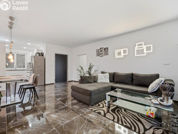 Продаж сімейного будинку Seč č. 12