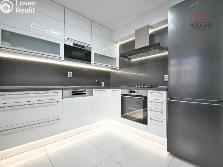 Rent apartment 3+1 Praha, Pískovcová 733/14 č. 2