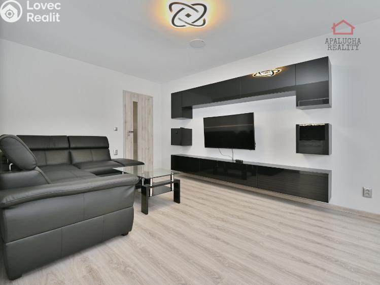 Rent apartment 3+1 Praha, Pískovcová 733/14 č. 5