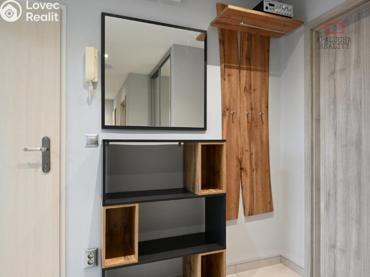 Rent apartment 3+1 Praha, Pískovcová 733/14 č. 11