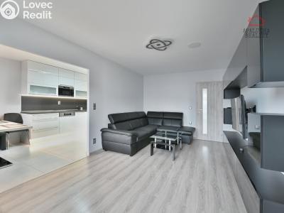 Pronájem bytu 3+1 Praha, Pískovcová č. 4