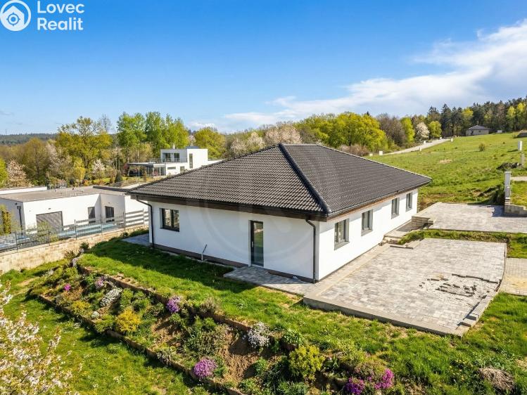 Prodej rodinného domu Hlincová Hora, Na Lukách 330 č. 1