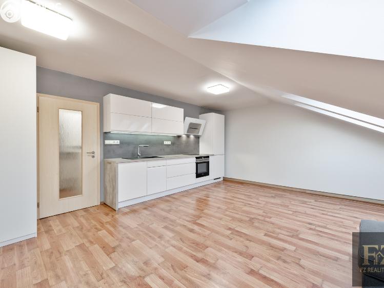 Продаж квартири 1+KK Tábor, Jeronýmova 722/3 č. 6