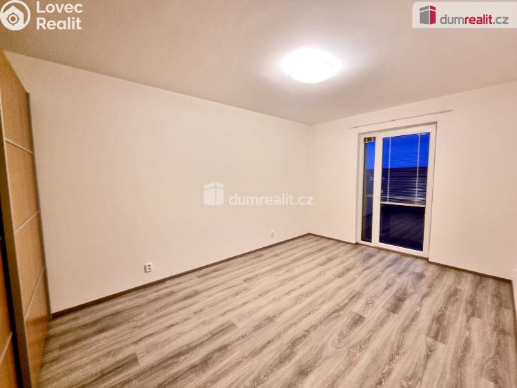 Pronájem bytu 2+KK Klíčany, Na Cihelně č. 12