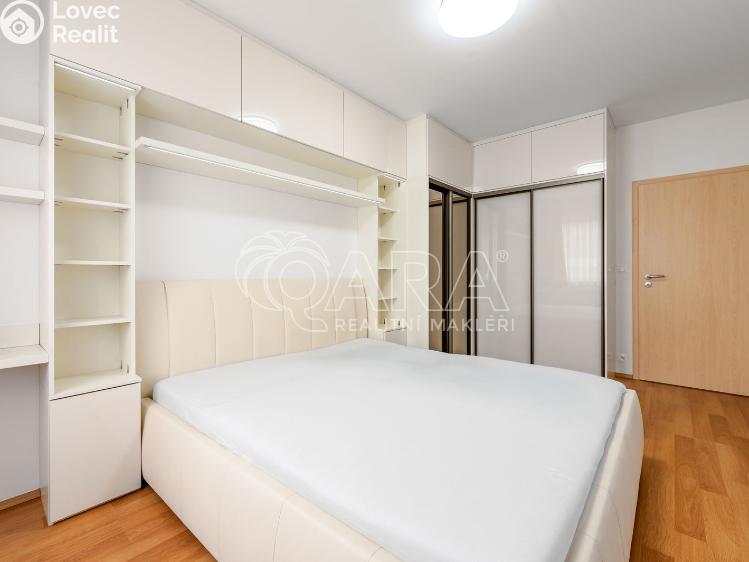 Pronájem bytu 2+KK Praha, Fikerova č. 7