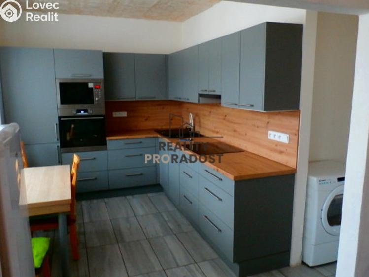 Prodej bytu 3+1 Božice č. 3