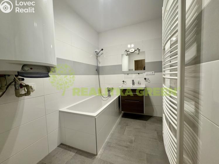 Pronájem bytu 4+KK Zlín, Chmelnická č. 9