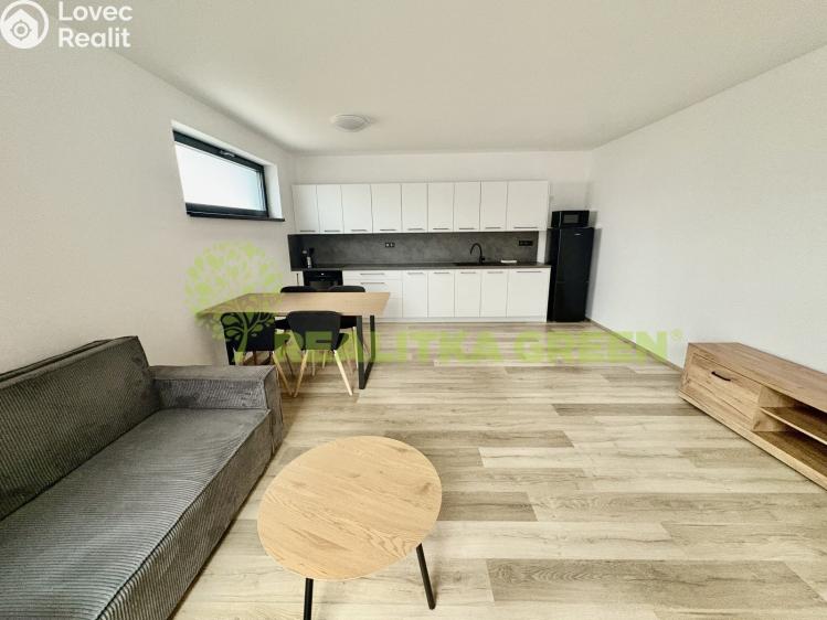 Pronájem bytu 4+KK Zlín, Chmelnická č. 2