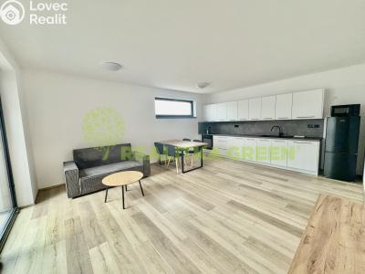 Pronájem bytu 4+KK Zlín, Chmelnická č. 2